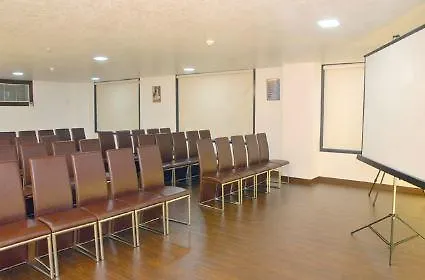 Hotel Orbit Chandīgarh 2*,