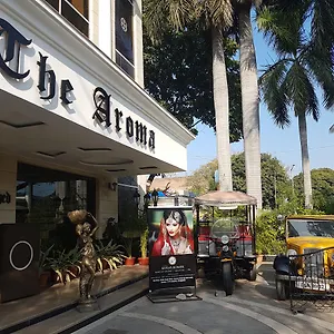 3* Hotel Aroma Complex