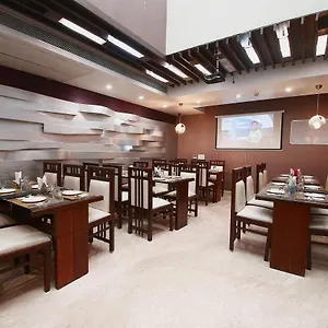 ホテル エメラルド, Chandīgarh